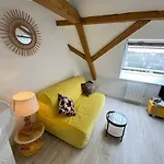 Esprit Jaune - Cosy Salengro - Sauna & Sport Club مُلووز