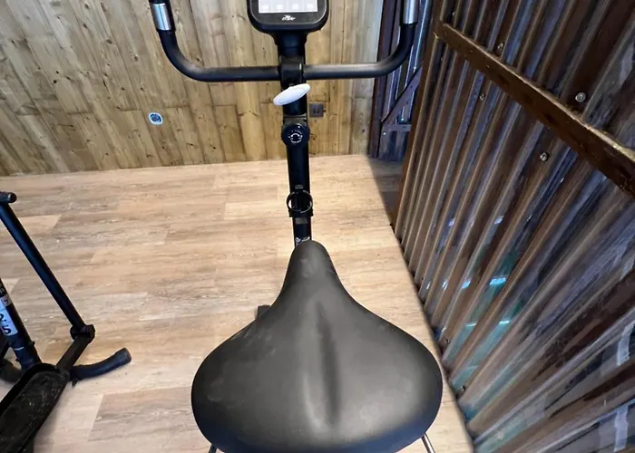 Esprit Jaune - Cosy Salengro - Sauna & Sport Club