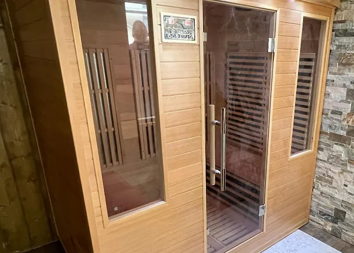 Esprit Jaune - Cosy Salengro - Sauna & Sport Club * 牟罗兹